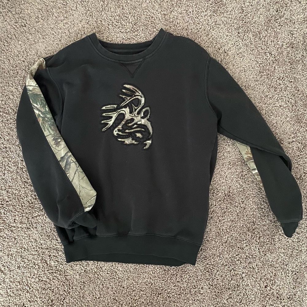Legendary Whitetails Black and Green Crewneck Sweater